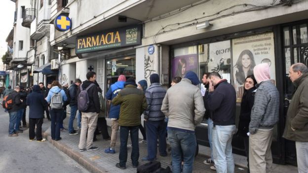 Canadá sigue los pasos de Uruguay para regular la venta de marihuana